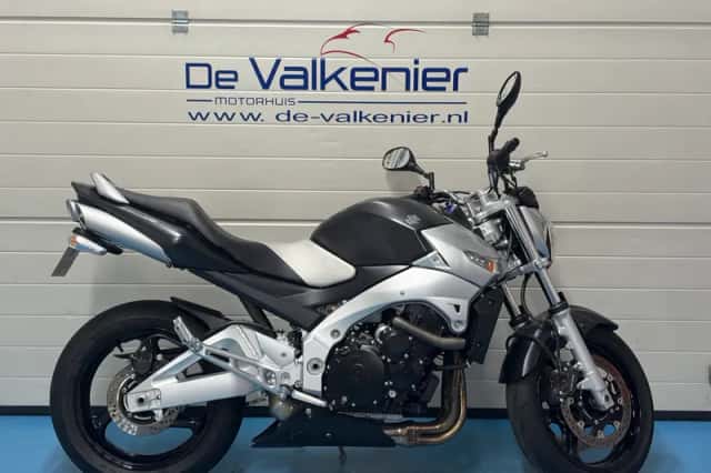 Suzuki GSR600 (2006) thumbnail 1