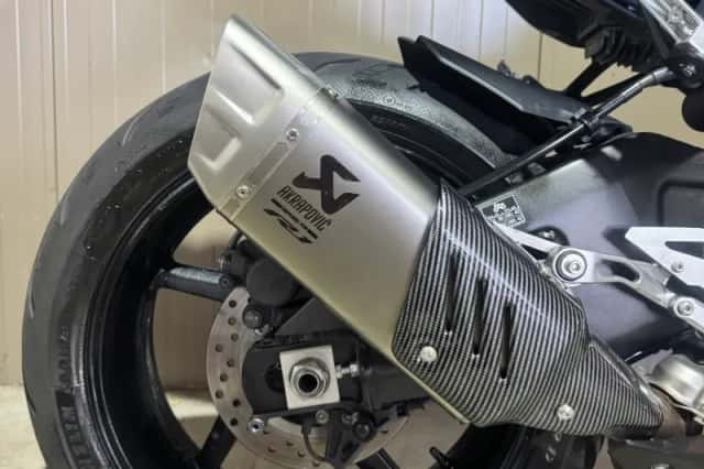 Yamaha MT-10 (2018) thumbnail 6