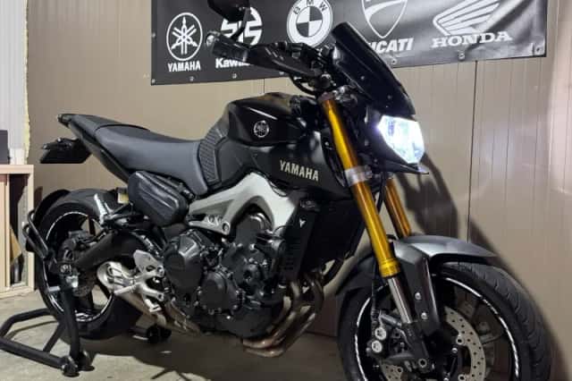 Yamaha MT-09 (2013) thumbnail 6