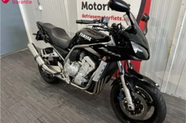 Yamaha FZS 1000 Fazer (2003) thumbnail 5