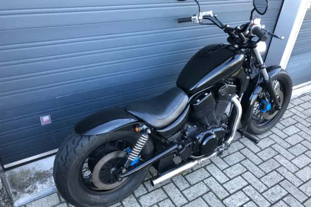 Suzuki VL1400 Intruder (1992) thumbnail 2