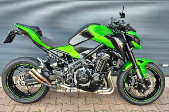 Kawasaki Z900 (2017) thumbnail 2