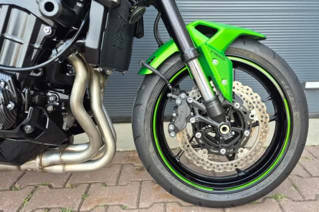 Kawasaki Z900 (2017) thumbnail 4