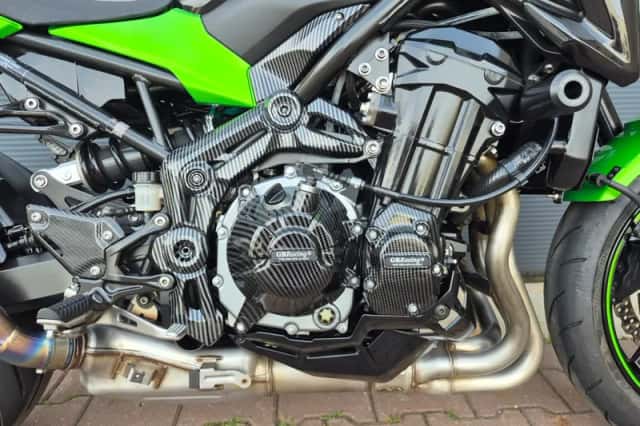 Kawasaki Z900 (2017) thumbnail 5