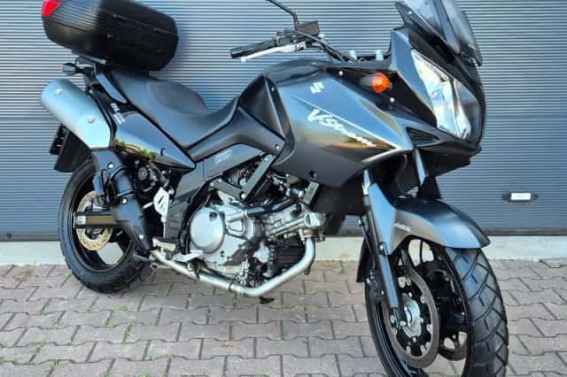 Suzuki V-Strom (2007) thumbnail 1