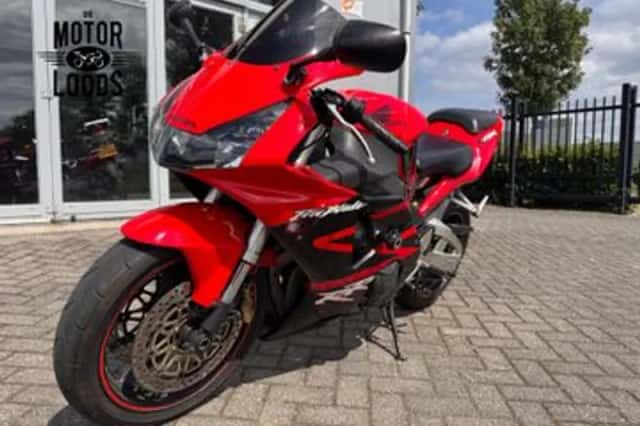 Honda CBR 900 RR Fireblade 954 RR (2002) thumbnail 6