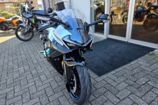 CFMoto 675SR-R (2026) thumbnail 3