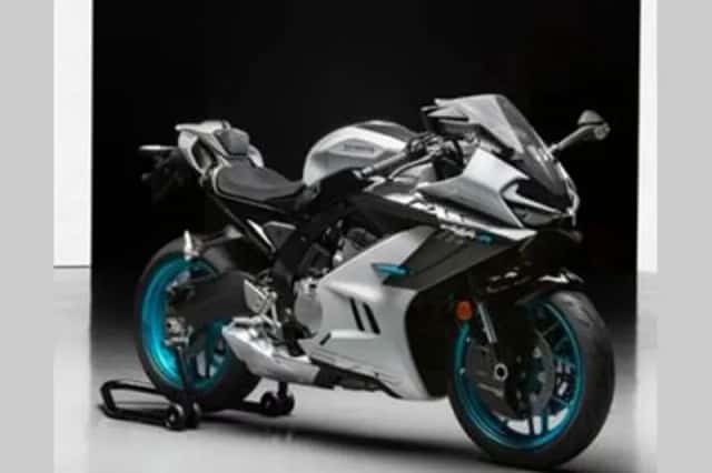 CFMoto 675SR-R (2026) thumbnail 6