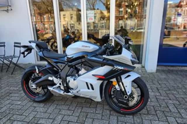 CFMoto 675SR-R (2025) thumbnail 1