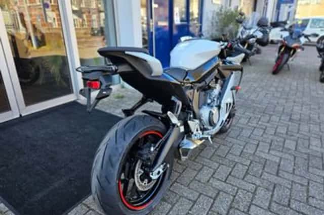 CFMoto 675SR-R (2025) thumbnail 6