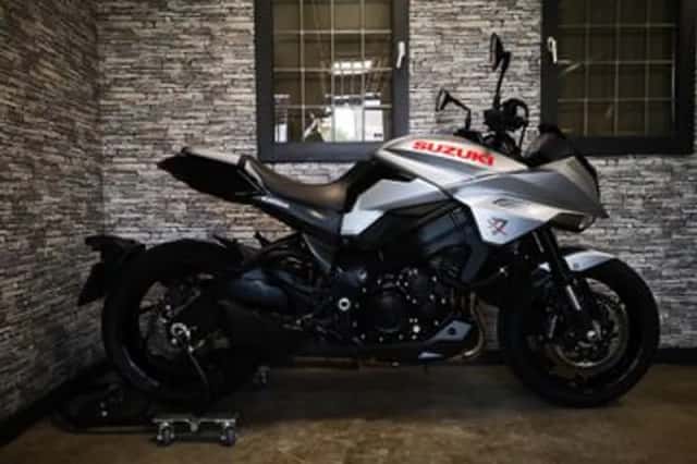Suzuki GSX-S1000 (2021) thumbnail 1