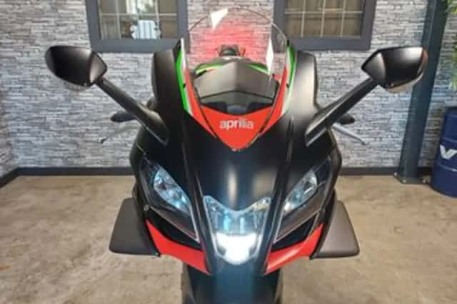 Aprilia RSV4 1100 Factory (2020) thumbnail 5