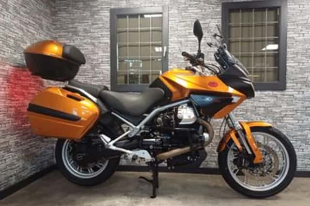 Moto Guzzi Stelvio 1200 (2011) thumbnail 1