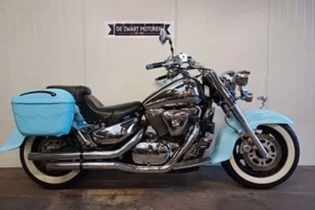 Suzuki 1500 Intruder (1998) thumbnail 1