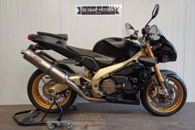 Aprilia Tuono (2002) thumbnail 1