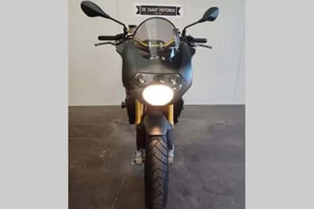 Aprilia Tuono (2002) thumbnail 4