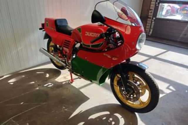 Ducati Mike Hailwood Replica (1985) thumbnail 3
