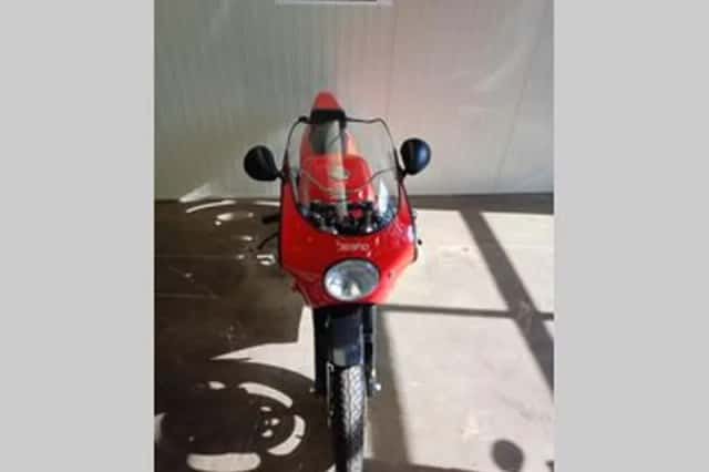 Ducati Mike Hailwood Replica (1985) thumbnail 5