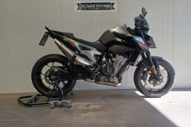 KTM 790 Duke (2019) thumbnail 2