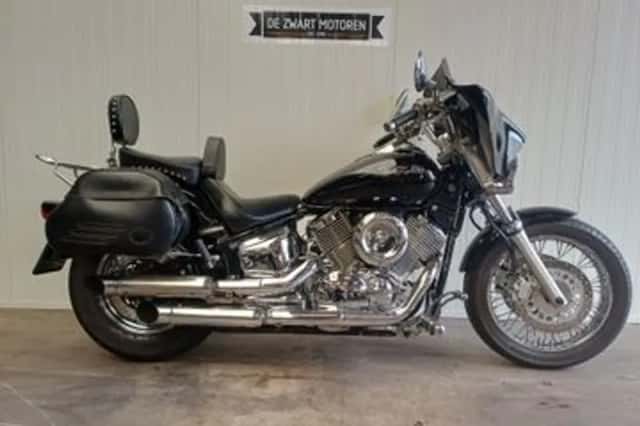Yamaha XVS 1100 Dragstar (2002) thumbnail 1