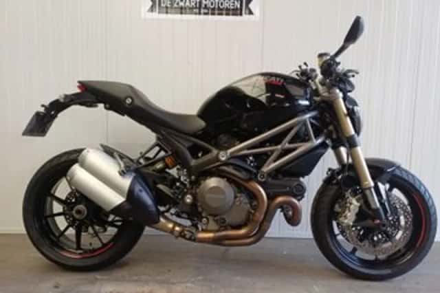 Ducati M 1100 EVO (2012) thumbnail 1