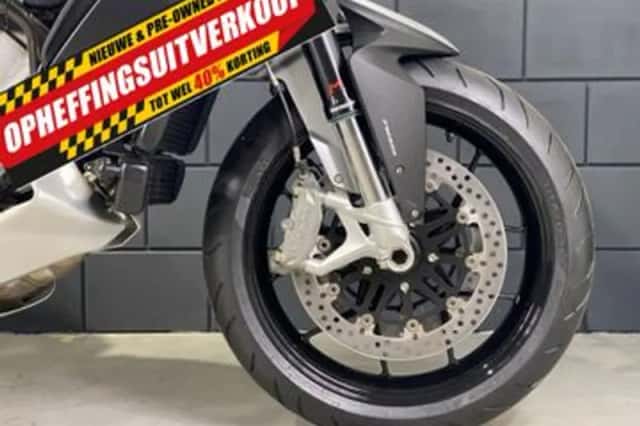 MV Agusta Stradale 800 (2025) thumbnail 6