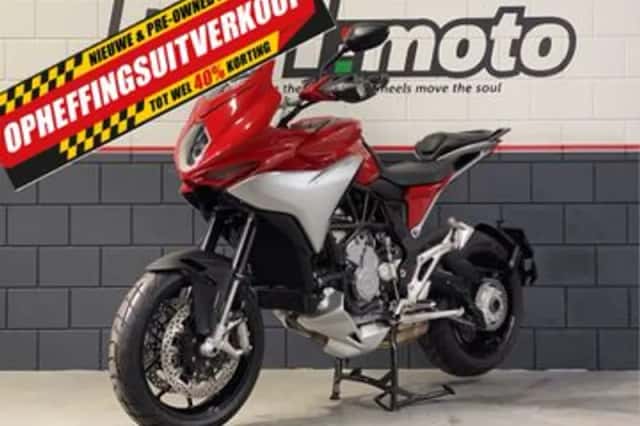 MV Agusta Turismo Veloce 800 (2016) thumbnail 3