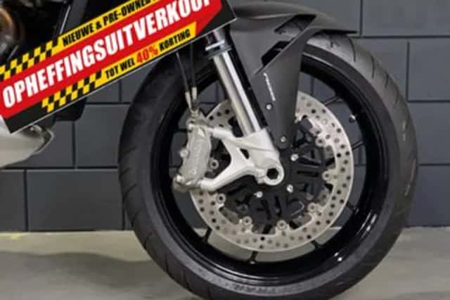 MV Agusta Turismo Veloce 800 (2016) thumbnail 6