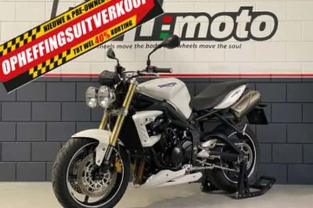 Triumph Street Triple 675 (2011) thumbnail 4