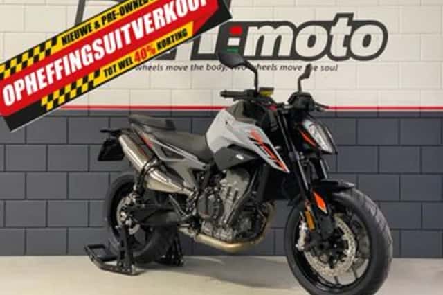 KTM 790 Duke (2025) thumbnail 1