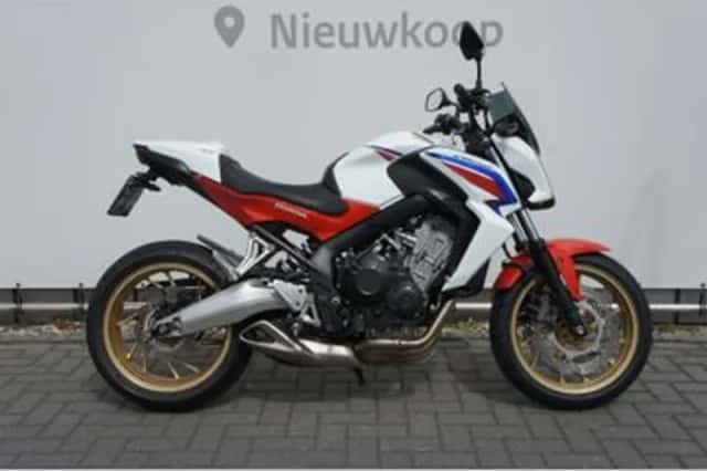 Honda CB650F (2016) thumbnail 4