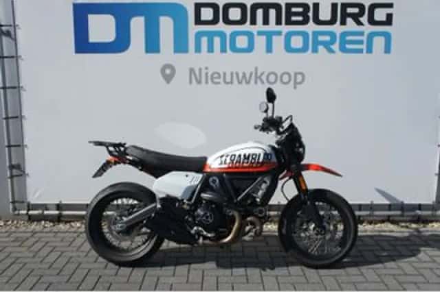 Ducati Scrambler Urban Motard (2023) thumbnail 1