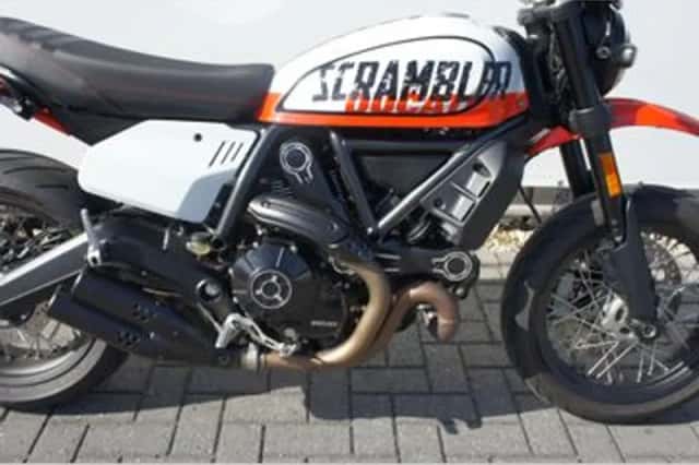 Ducati Scrambler Urban Motard (2023) thumbnail 3