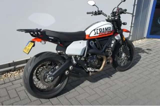Ducati Scrambler Urban Motard (2023) thumbnail 6