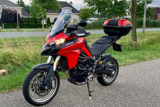 Ducati Multistrada 950 (2017) thumbnail 3