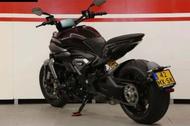 Ducati Xdiavel V4 (2025) thumbnail 5