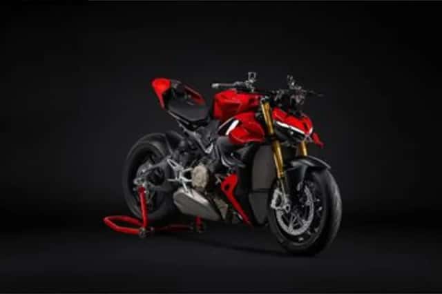 Ducati Streetfighter V4S (2026) thumbnail 2