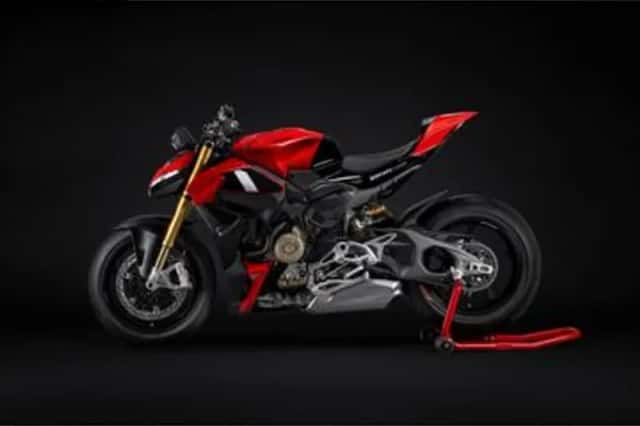Ducati Streetfighter V4S (2026) thumbnail 4