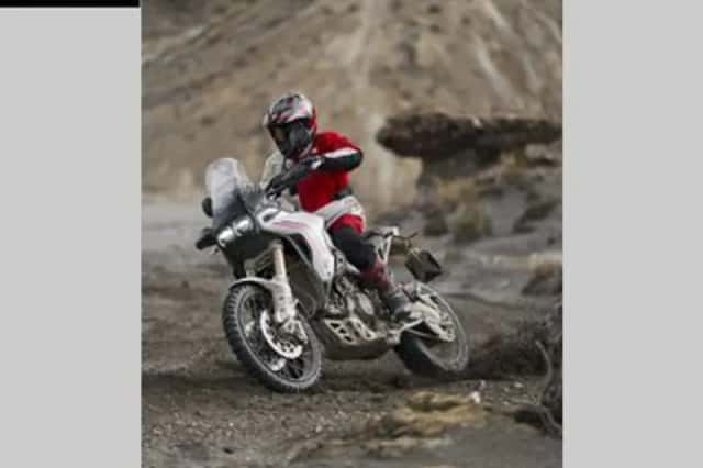 Ducati DesertX V2 (2026) thumbnail 2