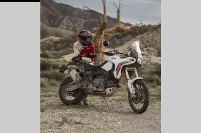 Ducati DesertX V2 (2026) thumbnail 3