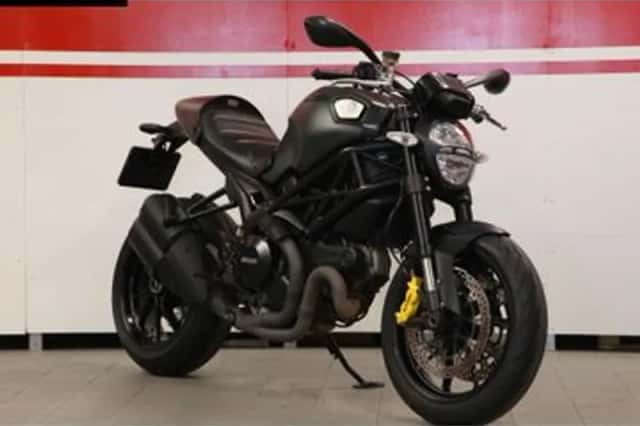 Ducati Monster 1100 EVO (2013) thumbnail 2