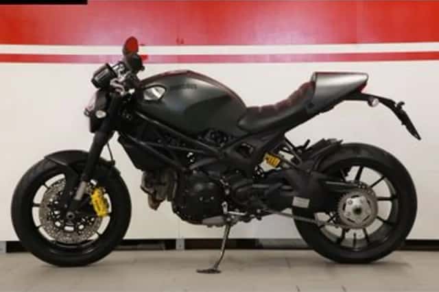 Ducati Monster 1100 EVO (2013) thumbnail 4