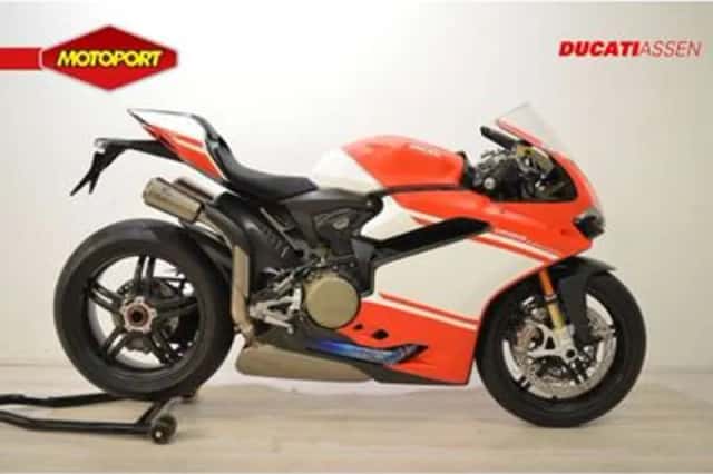 Ducati Superleggera 1299 (2017) thumbnail 1