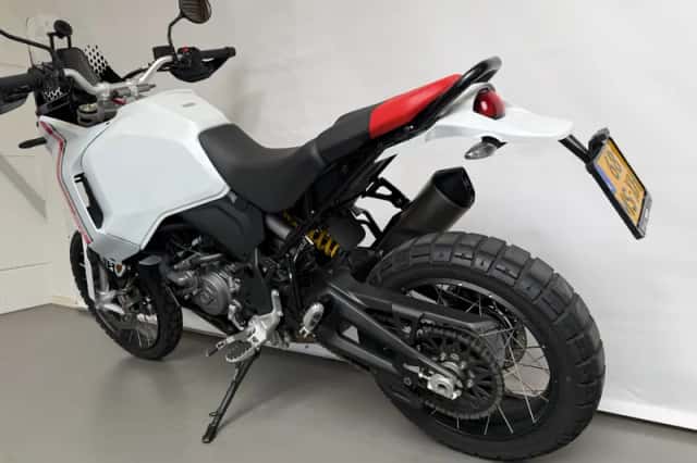 Ducati DesertX (2023) thumbnail 6