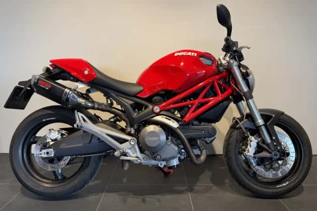 Ducati Monster 696 (2008) thumbnail 1