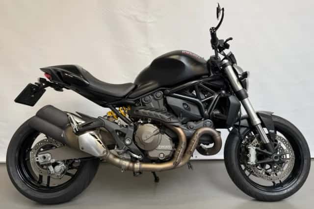 Ducati Monster 821 (2015) thumbnail 1