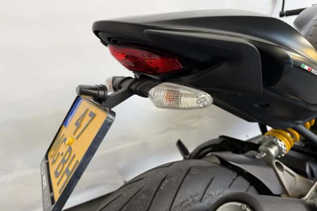Ducati Monster 821 (2015) thumbnail 6