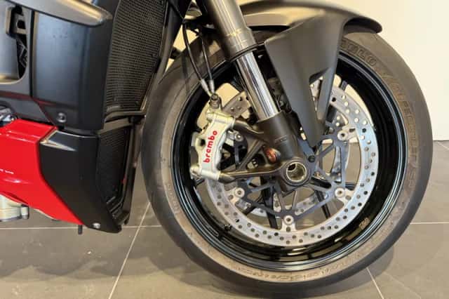Ducati Streetfighter V4 (2021) thumbnail 2