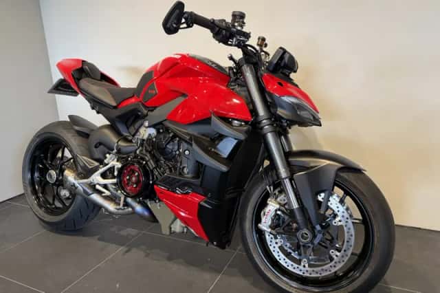 Ducati Streetfighter V4 (2021) thumbnail 3