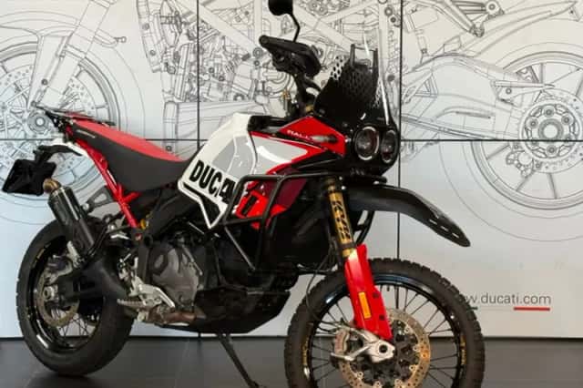 Ducati DesertX (2024) thumbnail 1